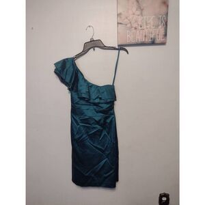 Antonio Melani Size 6 Emerald Green One Shoulder Ruffle Dress